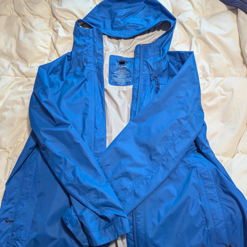 L.L. Bean Women's 1X Plus Blue Nylon Jacket